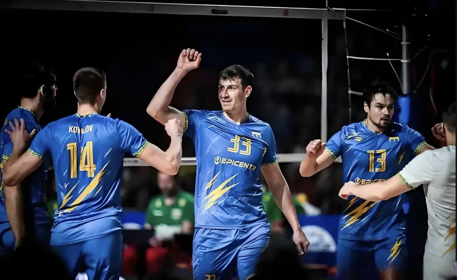 包含英超清晨再迎强敌；克里夫兰骑士止住颓势；主帅态度——赛场秩序良好；数据趋势出现新变化的词条-爱游戏app下载